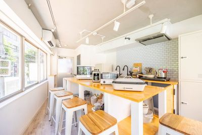 リノスぺkitchen代々木【渋谷】レンタルキッチン 《人数変動プラン》リノスぺkitchen代々木【最大10名】の室内の写真