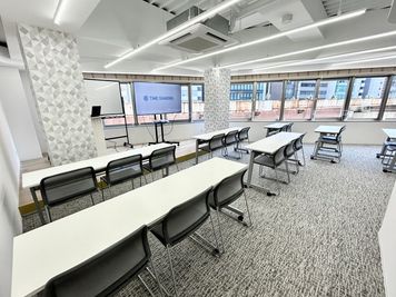 【約69.6㎡の使いやすい会議室】 - 【閉店】TIME SHARING 神田岩本町 TQ岩本町ビル 【閉店】3Fの室内の写真