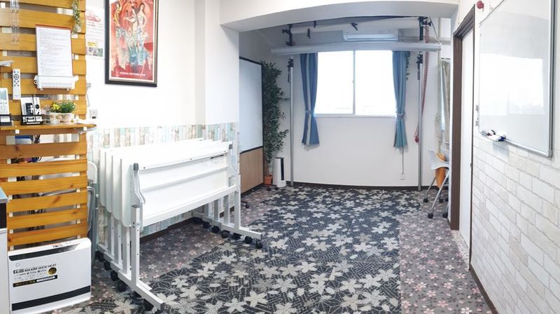 《中野駅徒歩2分》風通し抜群！ファン付き照明｜開放感ある明るい - 風通しバツグン中野駅レンタルスペース