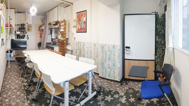 《中野駅徒歩2分》風通し抜群！ファン付き照明｜開放感ある明るい - 風通しバツグン中野駅レンタルスペース