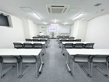 【約49.9㎡の使いやすい会議室】 - TIME SHARING 横浜関内  セルテアネックス 3Cの室内の写真