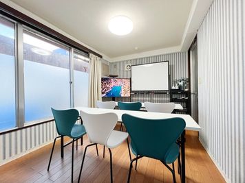 ★立川駅徒歩3分★ワンフロアー1室隠れ家会議室★多目的で。 - 【立川3分】隠れ家★SANGOレンタルスペース