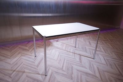 テーブル(4人掛け)×2台 - ワンクロ中目黒スタジオ レンタルスタジオ 多目的スペース 中目黒駅前の室内の写真