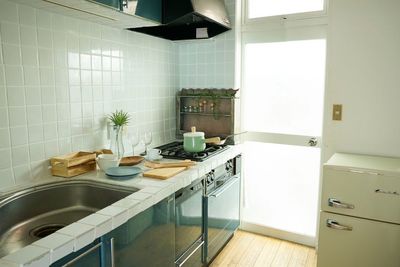 キッチンは実際に使用可能です。お料理のシーンがある撮影にも。 - 下北沢の一軒家　スタジオレナードの室内の写真