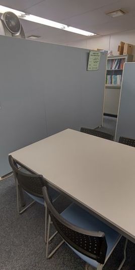 蔵建築設計事務所の一角スペース - 蔵建築設計事務所内の会議室