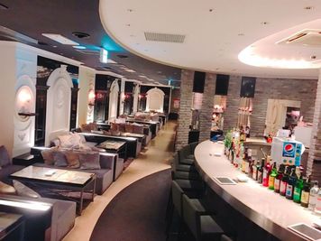 ORIENTAL LOUNGE 栄店 駅近🤍【50名様まではこちら】 映えスポット✨周辺にコンビニ✨の室内の写真
