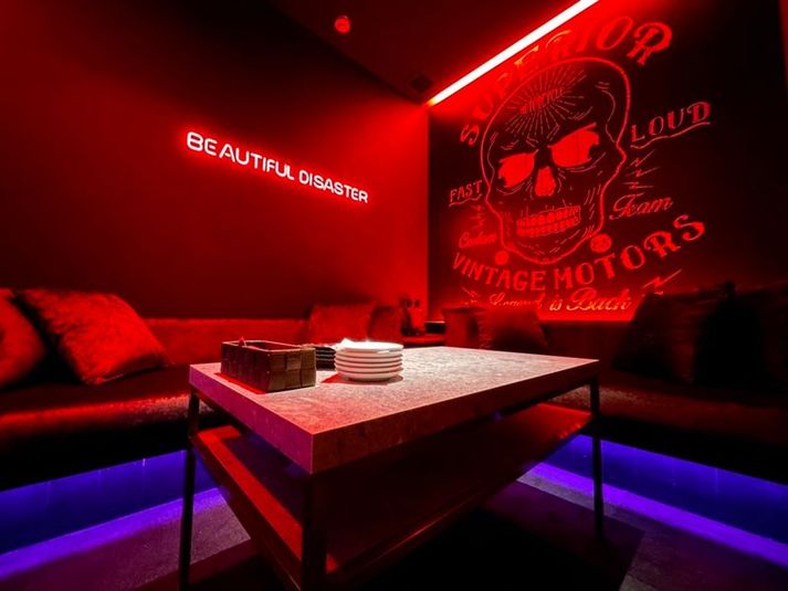 駅近🤍【50名様まではこちら】 映えスポット✨周辺にコンビニ✨ - ORIENTAL LOUNGE 神戸店