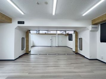 室内全体写真 - レンタルスタジオAivic池袋東口2号店の室内の写真