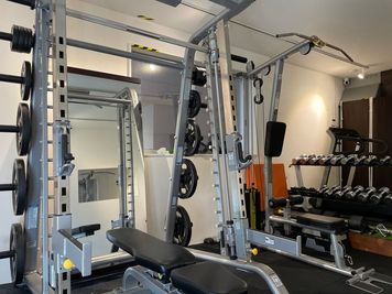 F-LAB 駅チカ完全無人レンタルジムの室内の写真