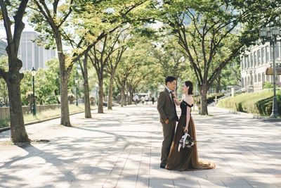 徒歩10分で大阪市中央公会堂へ
緑を背景に素敵な写真が撮影できます♪ - tomoni studio フォトスタジオのその他の写真