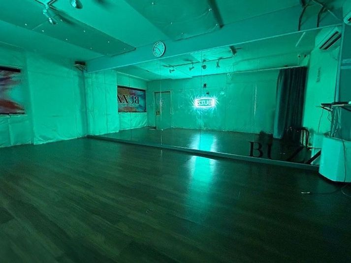 Cst - 福岡博多 レンタルスタジオ　STUDIO BUZZ