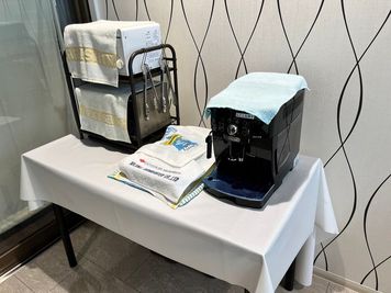 電子レンジ、コーヒーメーカー - ビジネスホテル光陽 仕込みなど業務利用でもOK！ホテルのキッチンが利用できるの設備の写真