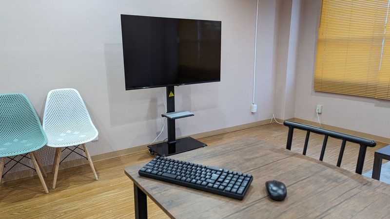 【レンタルスペースカイタク土浦1号店】会議室 兼 パーティルーム - レンタルスペースカイタク土浦1号店