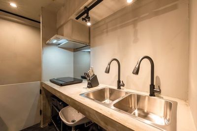 リノスぺkitchen六本木俳優座【港区】レンタルキッチン 《人数変動プラン》リノスぺkitchen六本木俳優座【最大13名の室内の写真