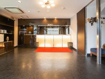 フロント受付 - ホテルサンプラザ堺本館 レンタルスペース「フェニックスルーム」の入口の写真