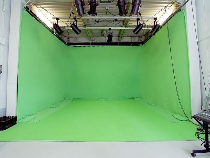 撮影スタジオ／フォト／ムービー／ライブ配信 - Studio Zat