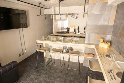 リノスぺkitchen六本木俳優座【港区】レンタルキッチン 《人数変動プラン》リノスぺkitchen六本木俳優座【最大13名の室内の写真