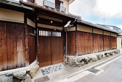 入り口の様子 - フォトスタジオ華色　御所北店 レンタルフォトスタジオ華色　御所北店の入口の写真