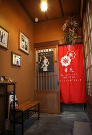 エントランス
作例にご利用ください - フォトスタジオ華色　御所北店 レンタルフォトスタジオ華色　御所北店の入口の写真
