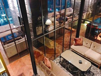 ORIENTAL LOUNGE 鹿児島 駅近🤍【51名様-100名様まではこちら】 映えスポット✨の室内の写真