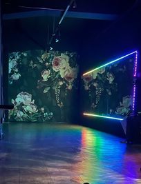 LEDで撮影時の雰囲気にもバリエーションが！ - RENTAL STUDIO　HAQRYU アレクサ対応！少人数ダンスレッスン・撮影 [KIRINroom]の室内の写真