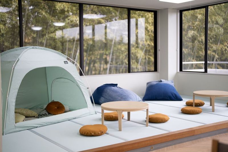 カフェテリア（貸切） - YOROffice