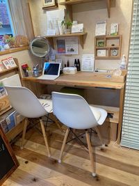 Wi－Fi完備 - レンタルスサロン「ネオラスター」 レンタルオフィス・レンタルスペース【rent.project】の室内の写真