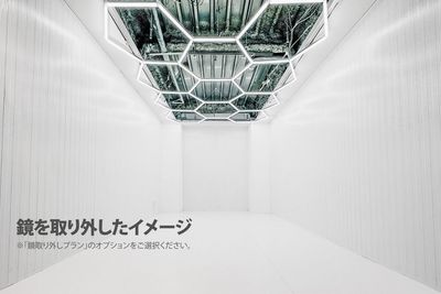 鏡を取り外した状態です。
（鏡の取り外しは要事前問い合わせ&予約） - in the house / Shibuya  "Gallery" 3Fの室内の写真