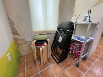 簡易椅子等 - 1003 SEN VILLAGE レンタルスペース お菓子の国（E室）の室内の写真