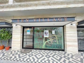 ２階のレンタルスペース用入口（テラスは、1階奥になります） - 1003 SEN VILLAGE レンタルスペース １階テラス（屋外・屋根あり）の入口の写真