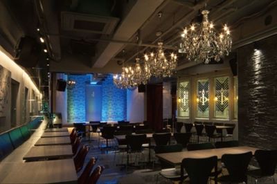 【料理+飲み放題付き】会場貸し ＊会議/表彰式/社内イベント + 宴会 ＊〈飲食プラン申込が必須〉 - イベントスペース ICON