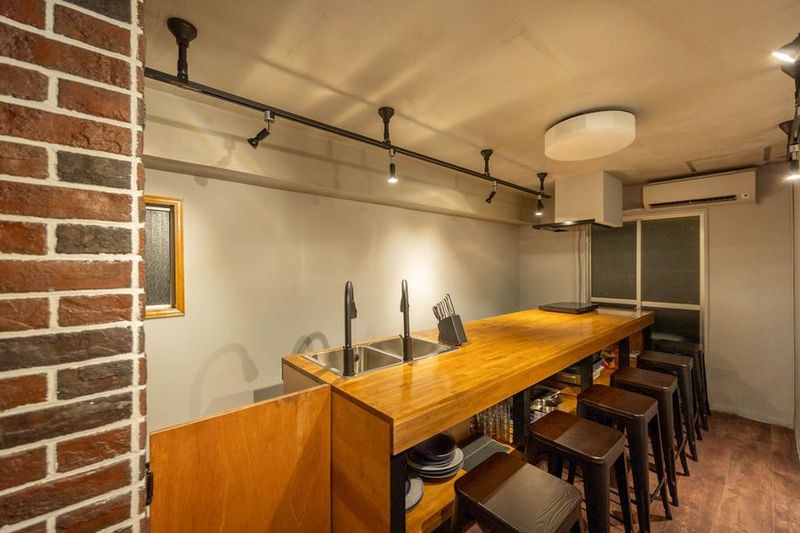 リノスぺkitchen新宿羽田【新宿区】レンタルキッチン 《人数変動プラン》リノスぺkitchen新宿羽田【最大15名】の室内の写真