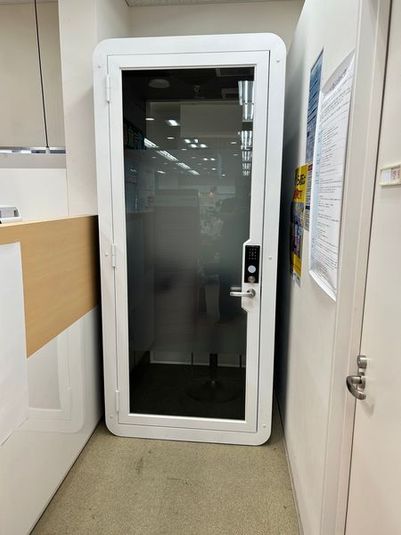 ドコモショップ四条大宮店　テレワークブース - ドコモショップ四条大宮店　テレワークブース