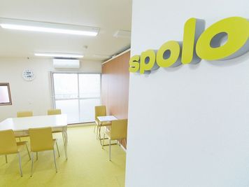 スポロへようこそ - スポロスタジオ【溝の口駅徒歩２分】🎹ピアノ📶高速WIFI レンタルスペース【2部屋】駅２分　C+Dルームの室内の写真