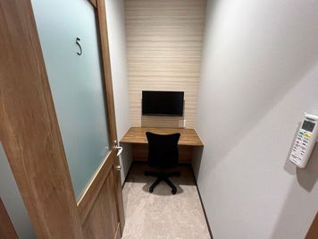 1名個室 - いいオフィス赤羽 【赤羽駅徒歩1分】1名個室（ブース5）の室内の写真