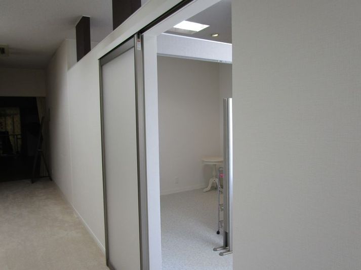 撮影機材付フォトスタジオ＆リクライニングチェア付サロン - きらり　フォトスペース　アイラッシュサロン