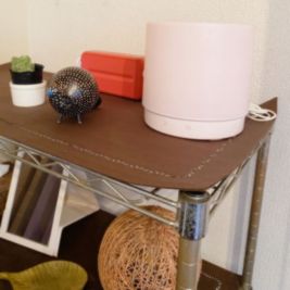 ディフューザー・Bluetooth
間接照明・鏡などの備品も揃っています - Takanakkoレンタルサロン Takanakkoレンタルサロン池袋店の設備の写真