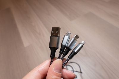 充電ケーブル - レンタルスタジオAivic神田の設備の写真