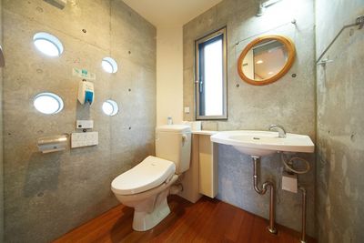 トイレ。ウォシュレットトイレは流水音発生機付き、ホール利用を気にせずご利用いただけます。 - 《Fali-Studio》調布三鷹吉祥寺レンタルスペース  キッチンスタジオ【調布🍳三鷹🍲吉祥寺】深大寺の室内の写真