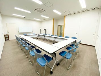 名古屋会議室 法研中部久屋大通店 第1会議室の室内の写真