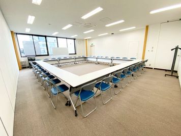 名古屋会議室 法研中部久屋大通店 第2会議室の室内の写真