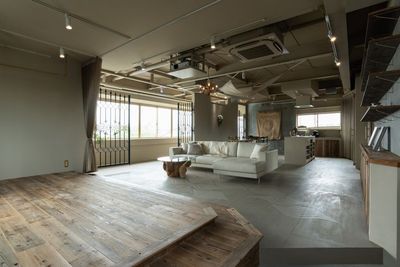 【2時間から利用可】1周年記念割引開催中! 大阪から1時間・都内から3時間。自然光が美しい、3面採光のハイセンスな空間。 - Sophia(ソフィア)