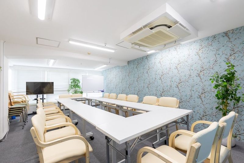 貸し会議室＆レンタルミシンスペース - 貸し会議室「ラリマー本町西」
