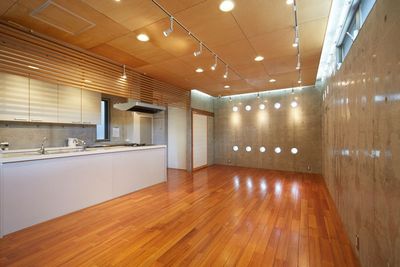 おしゃれな円形採光窓があり - 《Fali-Studio》調布三鷹吉祥寺レンタルスペース  キッチンスタジオ【調布🍳三鷹🍲吉祥寺】深大寺：１２名の室内の写真