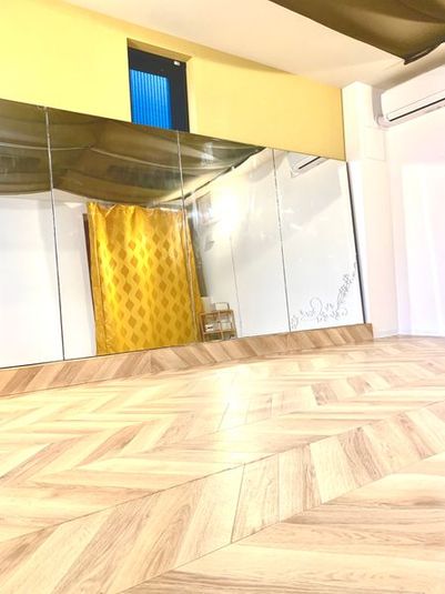 Studio dum ta ta　スタジオ ドゥン タタ - Studio dum ta ta