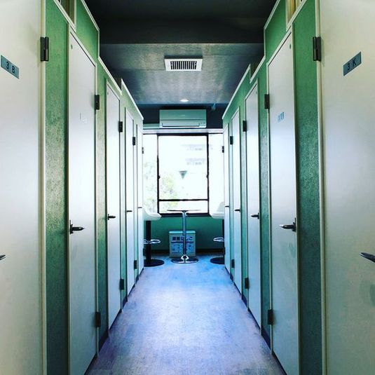 激安！コワーキングスペース　　  １ドリンクオーダー必須！ - Island Japan