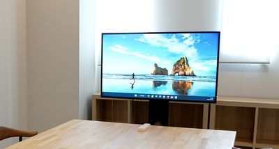43インチのモニターを常設しております。無料でお使いいただけます。 - BONCHI（ボンチ） BONCHI4階会議室【SOUTH（サウス）】の設備の写真