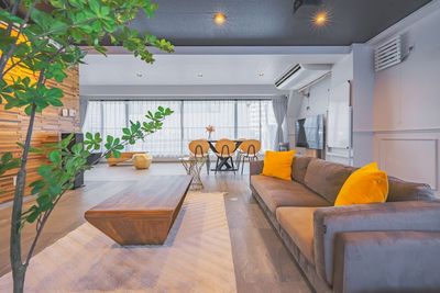 701_Western-Lounge三田 レンタルスペースの室内の写真