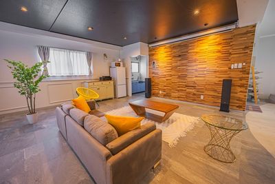 701_Western-Lounge三田 レンタルスペースの室内の写真