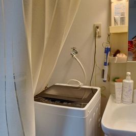 洗濯機 - 千林エステリラクサロン「Bまぁ～じょ」 エステ・リラク・ネイル・マツエク・レンタルスペースの設備の写真